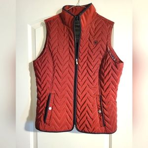 NWOT Ariat vest